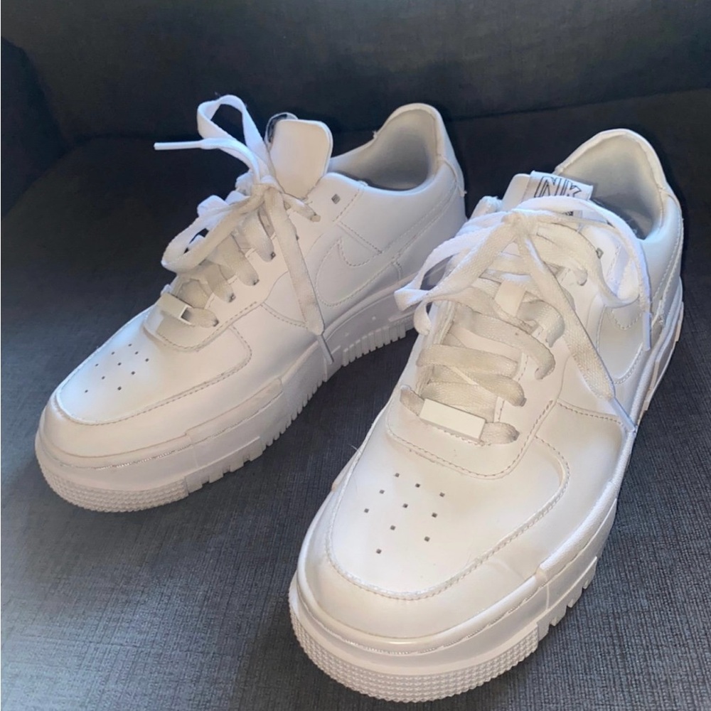 Nike Air Force Pixel